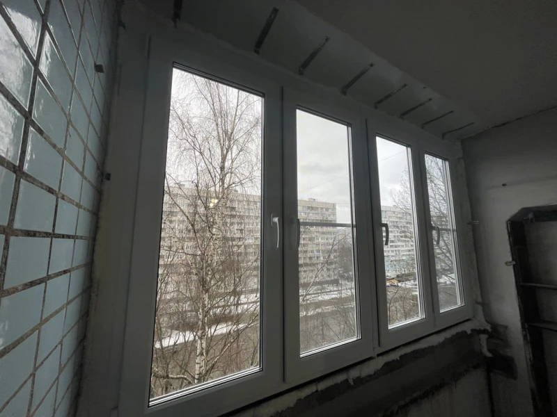 Балконные конструкции в квартире ВХС 60