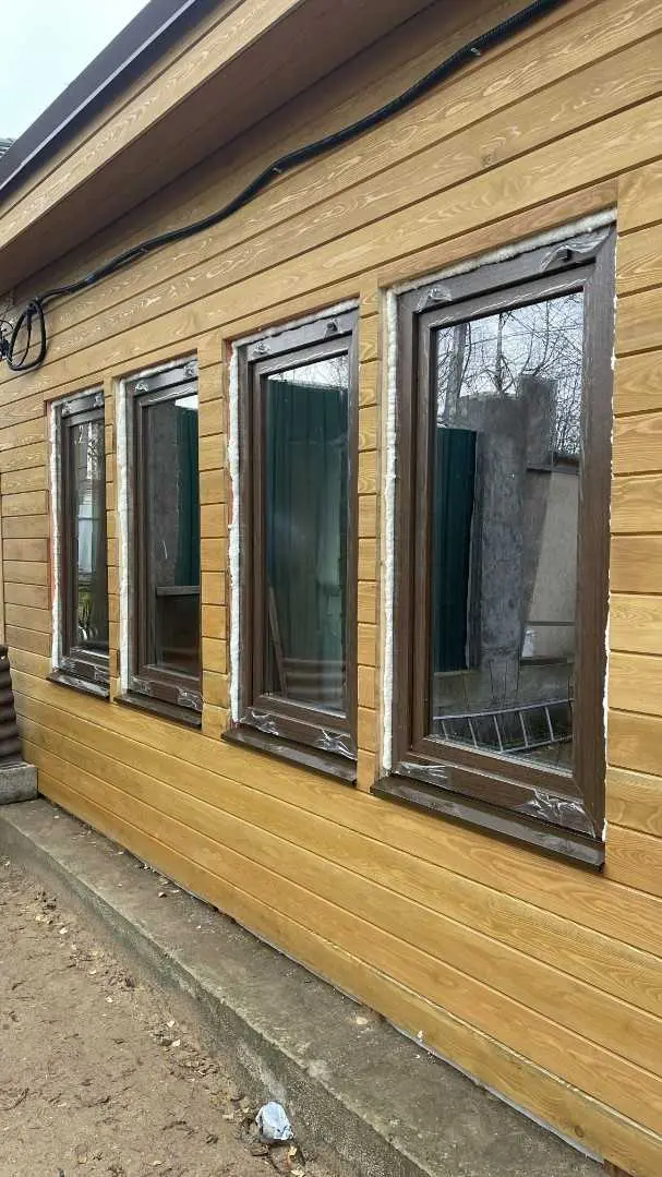2022-11-10-14.22.00 Ламинированные окна в пристройке